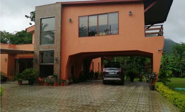 SE VENDE CASA EN EL VALLE DE ANTON