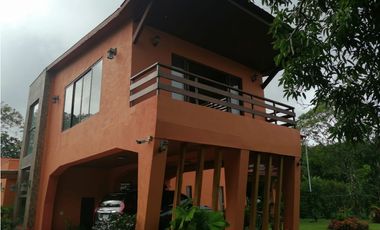 SE VENDE CASA EN EL VALLE DE ANTON