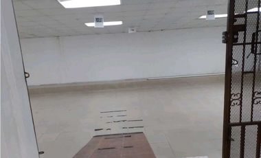 Venta de local de 300 mts en Parque lefevre