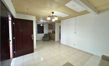 Casa en Venta en Villa Lucre. 26-1895.