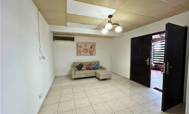 Casa en Venta en Villa Lucre. 26-1895.