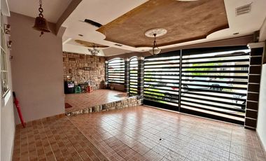 Casa en Venta en Villa Lucre. 26-1895.