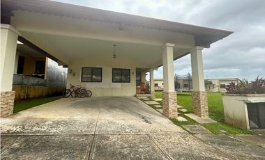 Casa en Alquiler en Las Cumbres. 26-3045.
