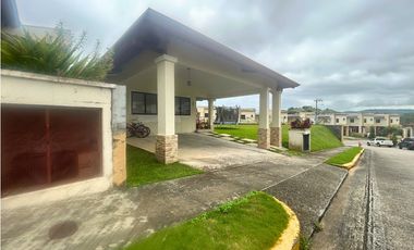 Casa en Alquiler en Las Cumbres. 26-3045.