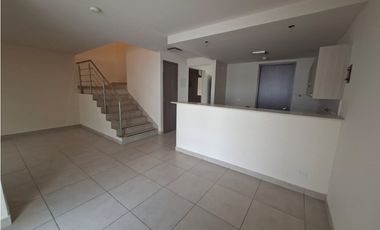 VENTA DE CASA DUPLEX EN PANAMA PACIFICO - BOSQUES  DEL PACIFICO