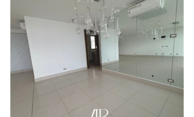 Vendo apartamento piso alto Costa del Este, precio de Oportunidad!