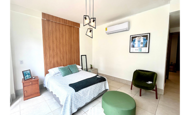 Vendo Espectacular Town Home en Santa Maria