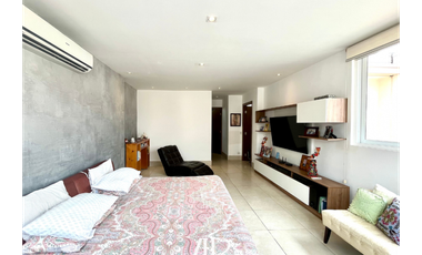 Vendo Espectacular Town Home en Santa Maria