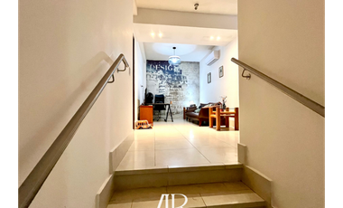 Vendo Espectacular Town Home en Santa Maria