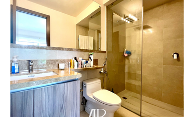 Vendo Espectacular Town Home en Santa Maria