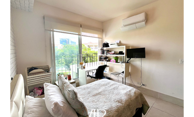 Vendo Espectacular Town Home en Santa Maria