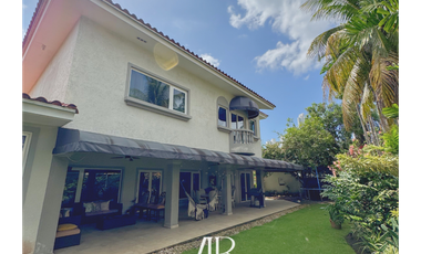 Vendo Casa en Royal Pacific, Costa del Este