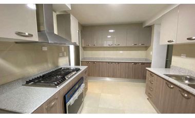 SE VENDE O ALQUILA APARTAMENTO EN PH LUMIERE EN COSTA DEL ESTE