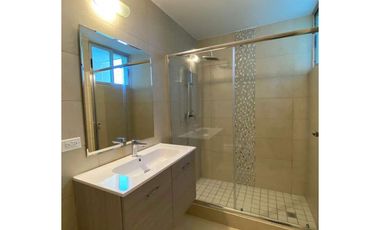 SE VENDE O ALQUILA APARTAMENTO EN PH LUMIERE EN COSTA DEL ESTE