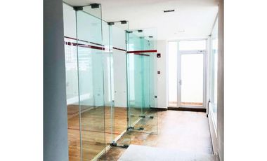 SE VENDE O ALQUILA APARTAMENTO EN PH LUMIERE EN COSTA DEL ESTE