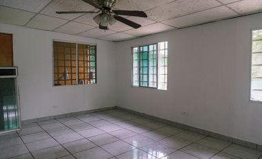 VENDEMOS CASA EN VIA R. J. ALFARO