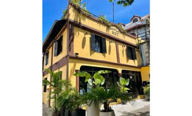 Venta de edificio con restaurante
