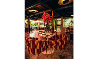 Venta de edificio con restaurante