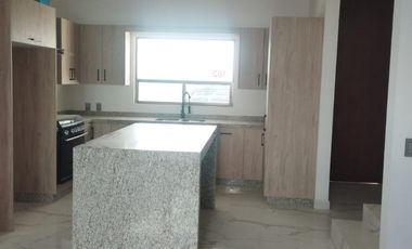 CASA EN RENTA, SECTOR VIÑEDOS TORREÓN COAHUILA