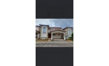 Venta de casa en Brisas del Golf