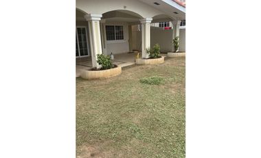 Venta de casa en Brisas del Golf