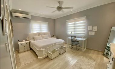 Se vende casa en Rainforest, Las Huacas