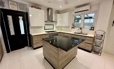 Se vende casa en Rainforest, Las Huacas