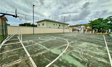 Se vende casa en Rainforest, Las Huacas