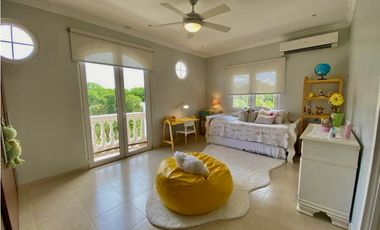 Se vende casa en Rainforest, Las Huacas