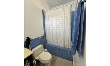 ¡Oportunidad única en Costa Sur! Venta de Moderna Casa en El Doral.