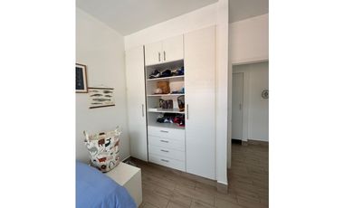 ¡Oportunidad única en Costa Sur! Venta de Moderna Casa en El Doral.