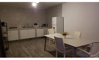 Se alquila por noches casa de playa con piscina en coronado