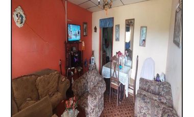 SE VENDE CASA EN PEDREGAL