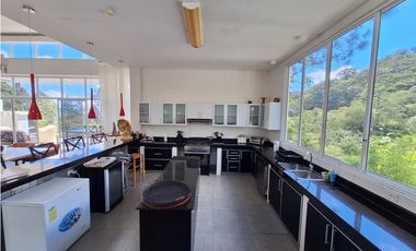 Se alquila  y se vende casa en Altos del María