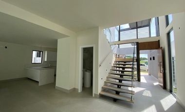 Se alquila casa en Explora, Panamá Pacifico