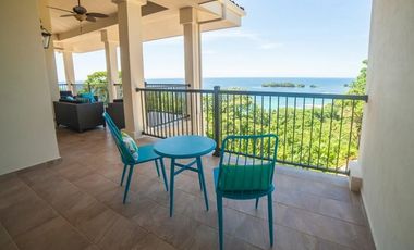 Se vende lujoso apartamento con vista al mar en Bocas del Toro