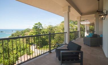 Se vende lujoso apartamento con vista al mar en Bocas del Toro