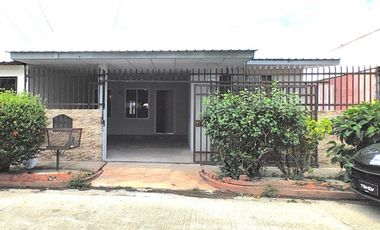 Venta de Casa en la Mejor Zona de las Acacias , Panamá , Juan Díaz RB