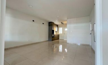Venta de Casa en la Mejor Zona de las Acacias , Panamá , Juan Díaz RB