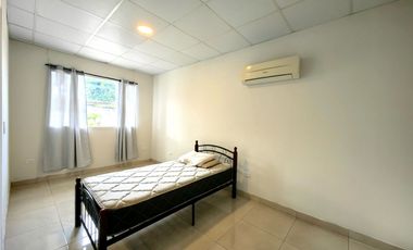Venta de Casa en la Mejor Zona de las Acacias , Panamá , Juan Díaz RB