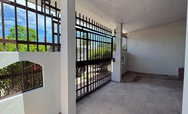 Venta de Casa en la Mejor Zona de las Acacias , Panamá , Juan Díaz RB