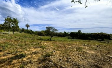 Venta de terreno en Hacienda Country Club, 11,952.08 m2 RB