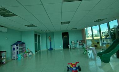 Apartamento en venta cerca de Parque Omar, Panamá