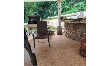 Oportunidad Única en Albrook – Hermosa Casa de Tres Niveles