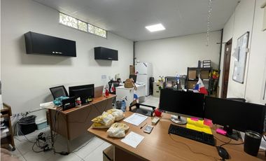 Se vende Local para uso comercial - Brisas del Golf