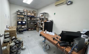 Se vende Local para uso comercial - Brisas del Golf