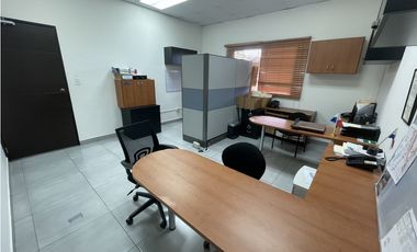 Se vende Local para uso comercial - Brisas del Golf