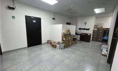 Se vende Local para uso comercial - Brisas del Golf