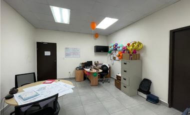 Se vende Local para uso comercial - Brisas del Golf