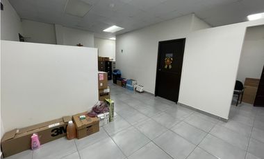 Se vende Local para uso comercial - Brisas del Golf